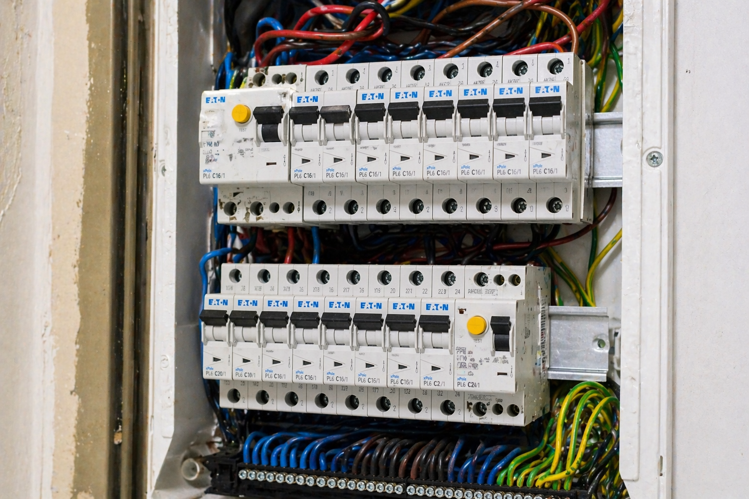 surcharge répétée des circuits électriques