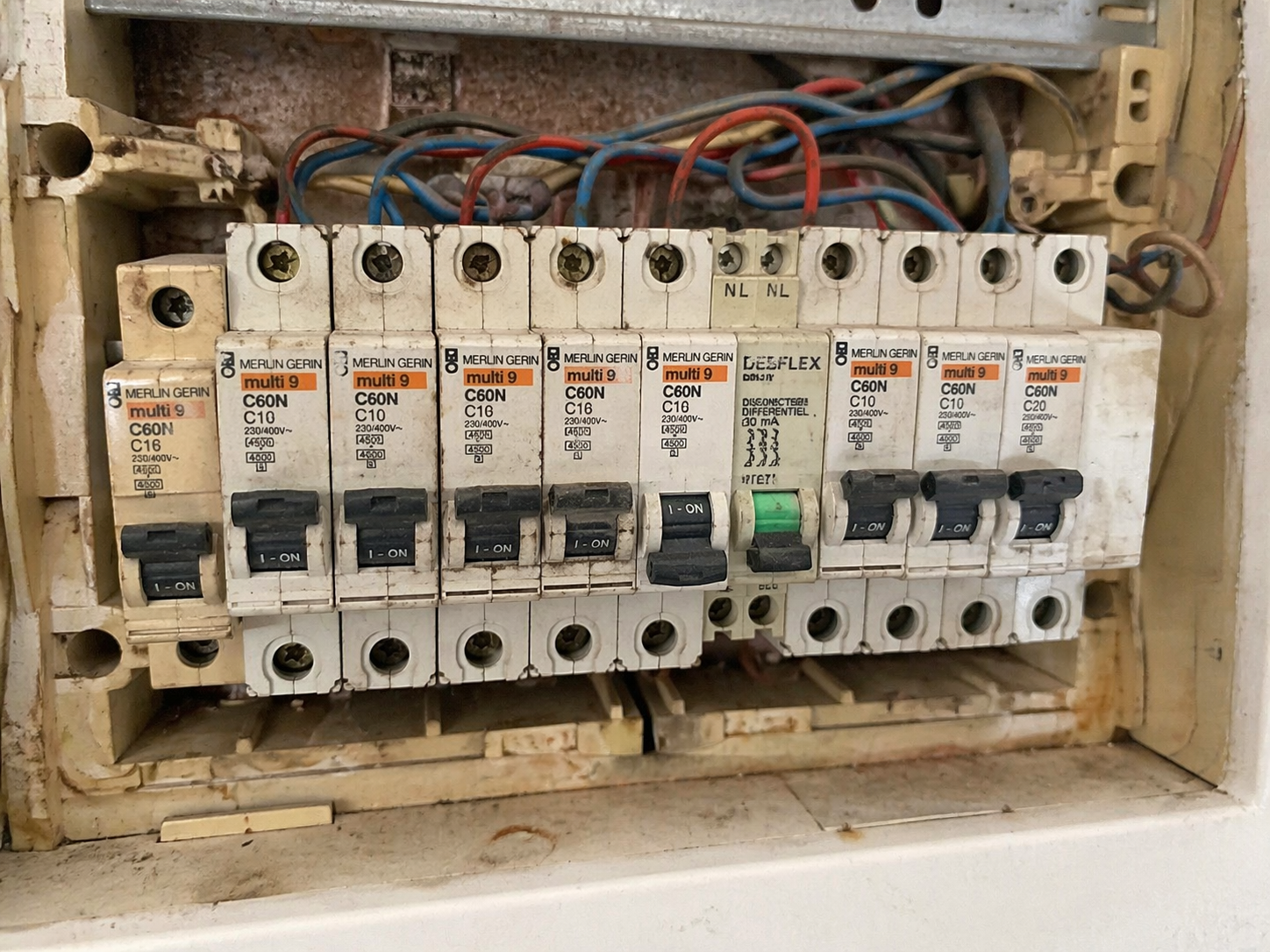 disjoncteur qui saute